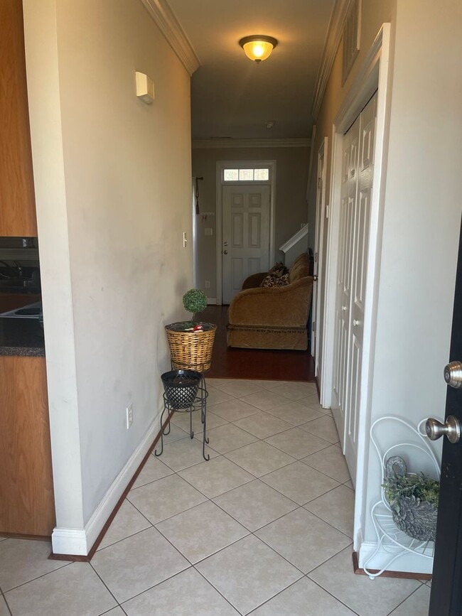 Building Photo - 3BR Home in Huntersville