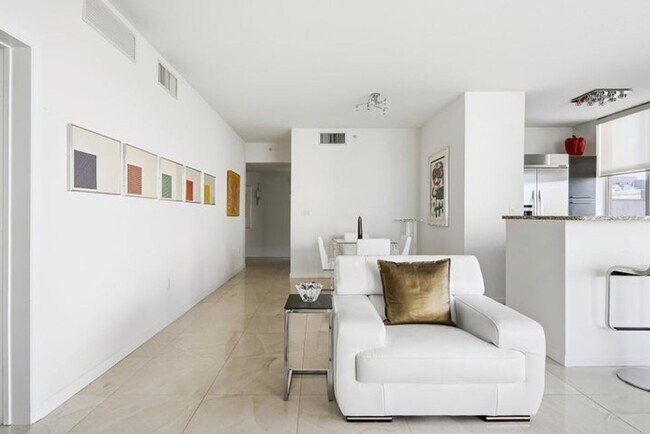 Building Photo - 550 Okeechobee Blvd