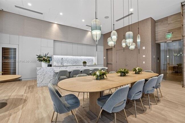 Building Photo - 5775 Collins Ave