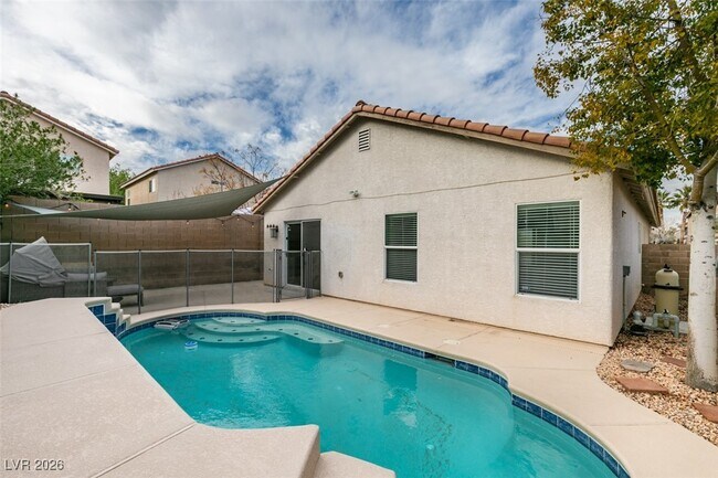 Building Photo - 6341 W Haleh Ave