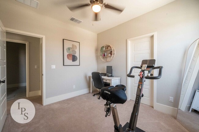 Building Photo - Madera Tesoro Viejo - Beautiful Hillside Village 2-Story Home, 4BR/3BA, SOLAR, Community Pool + L...