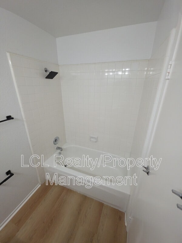 Building Photo - 35325 Billie Ann Rd