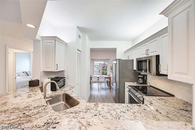 Building Photo - 859 Tanbark Dr