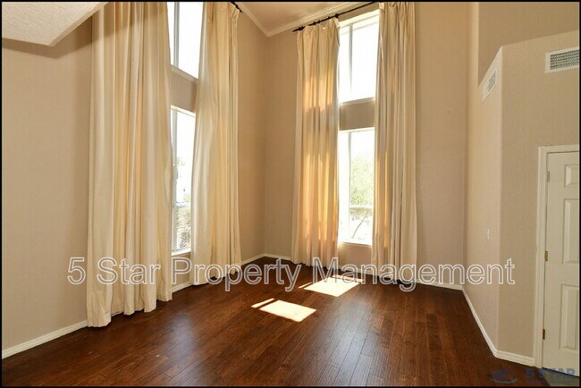 Building Photo - 6598 Eagle Ridge Dr