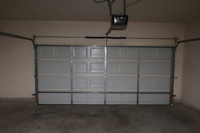 Building Photo - 7555 Autumn Sun Dr