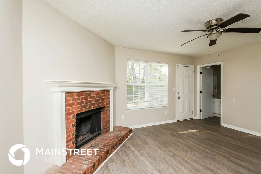 Building Photo - 4421 Wellington Terrace
