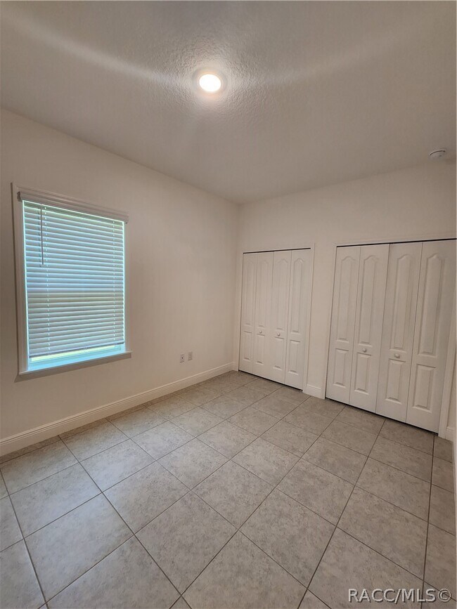 Building Photo - 88 Linder Dr