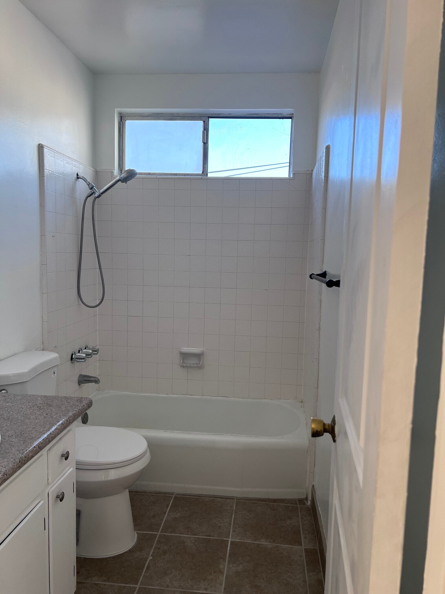 Bathroom Shower/tub - 8129 Otis St