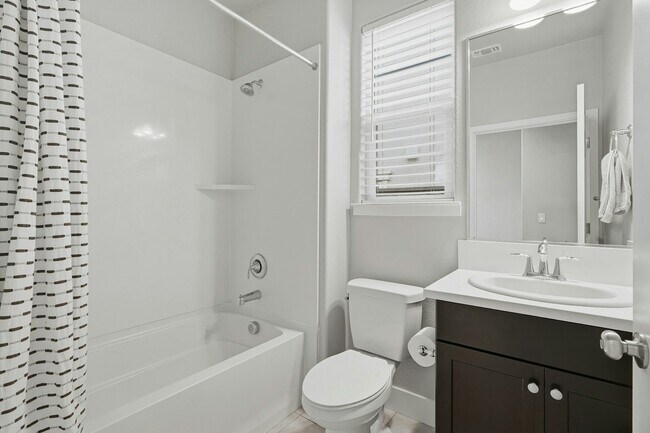 Building Photo - 75 W Pasqua Ct