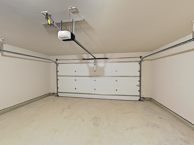 Building Photo - Brand-new one-story home in Savannah Lakes.