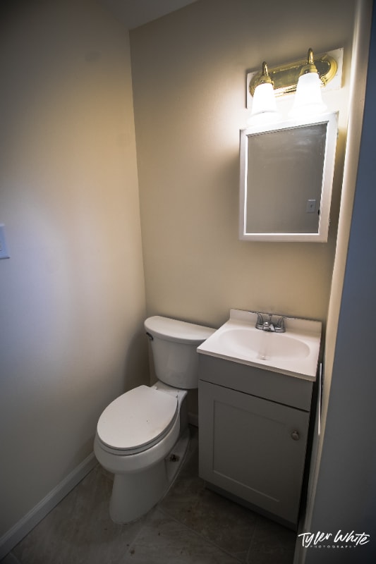 Building Photo - 542 W Maple Ave