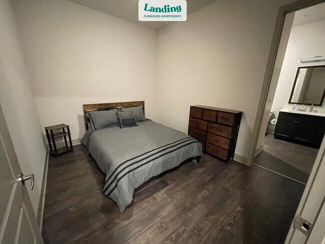 Building Photo - 990 Singleton Blvd