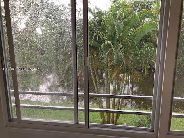 Building Photo - 264 Durham E