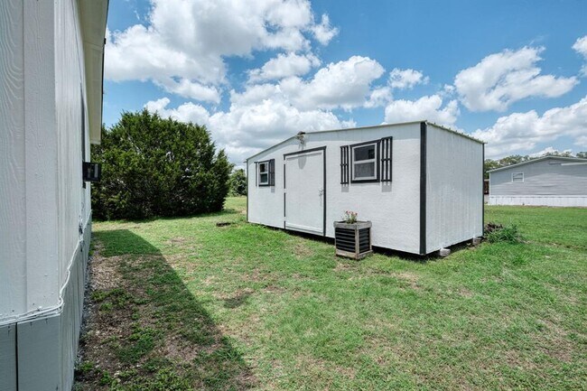 Building Photo - 132 Co Rd 247