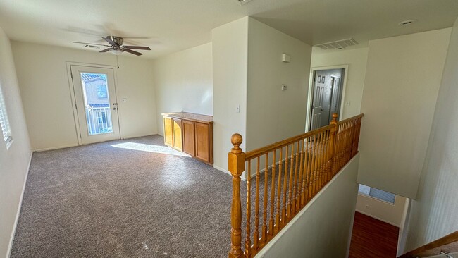 Building Photo - 3 bed, 2.5 bath, 1,746 sq ft home in south...