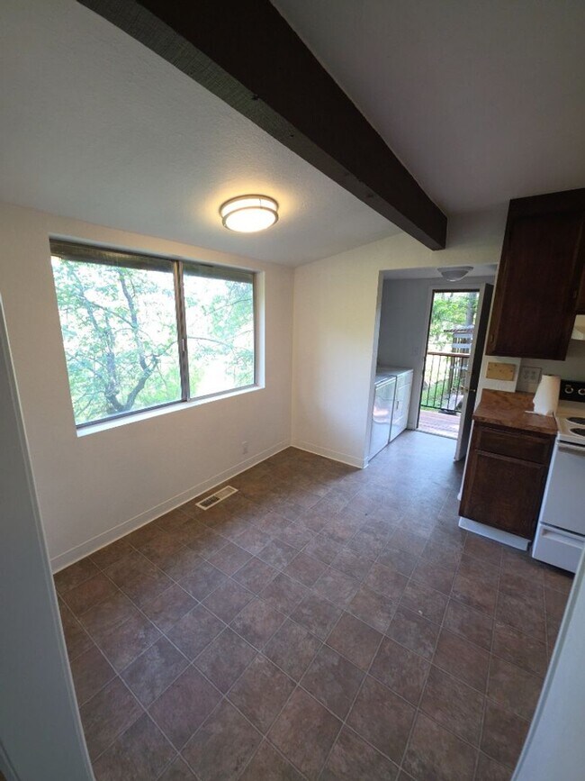 Building Photo - 2-bedroom, 1-bath Coming Soon