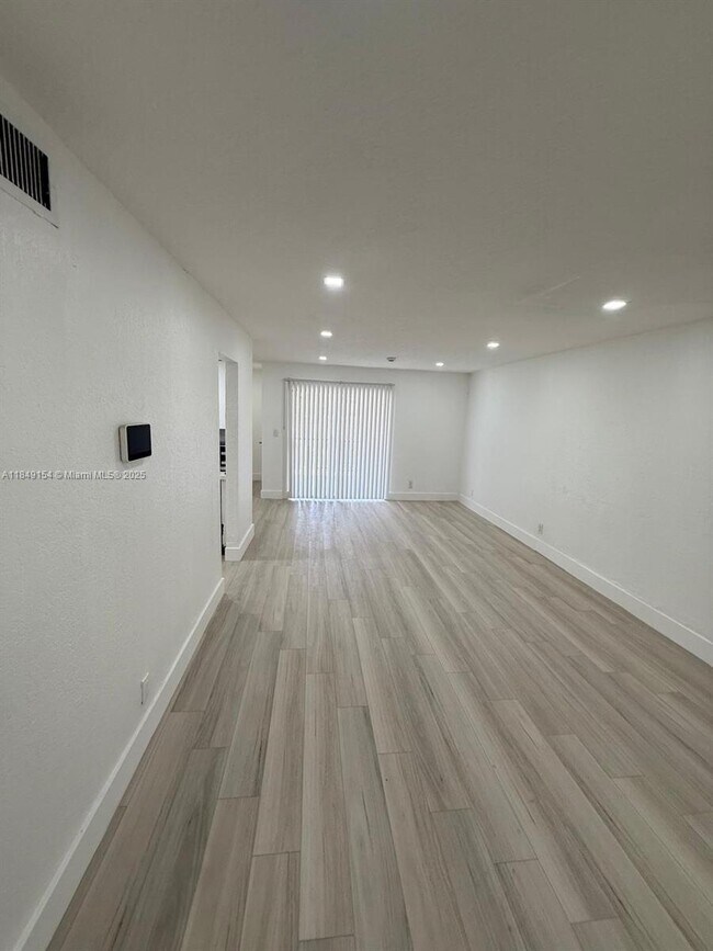 Building Photo - 2655 NW 60th Way