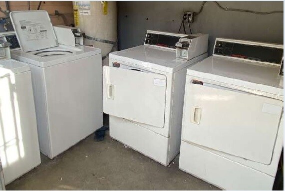 Building Photo - 720 Walnut St