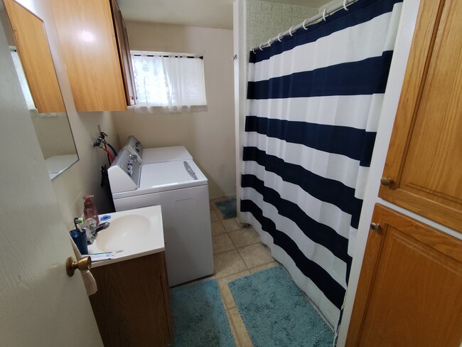 Building Photo - 1738 S 500 E