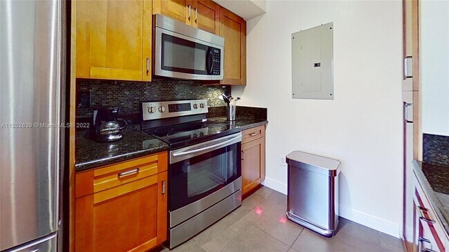 Building Photo - 11631 SW 2nd St