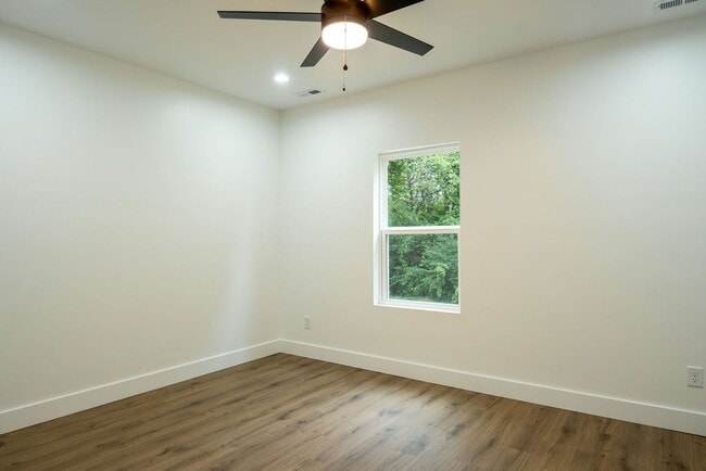 Building Photo - New Construction near the Chilhowee Event Center!!