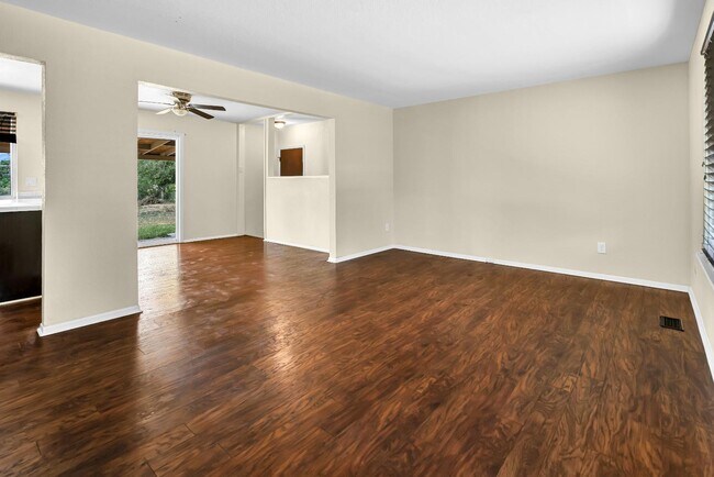 Building Photo - 4559 Ashfield Dr
