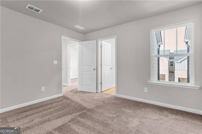 Building Photo - 1575 Villageside Ct