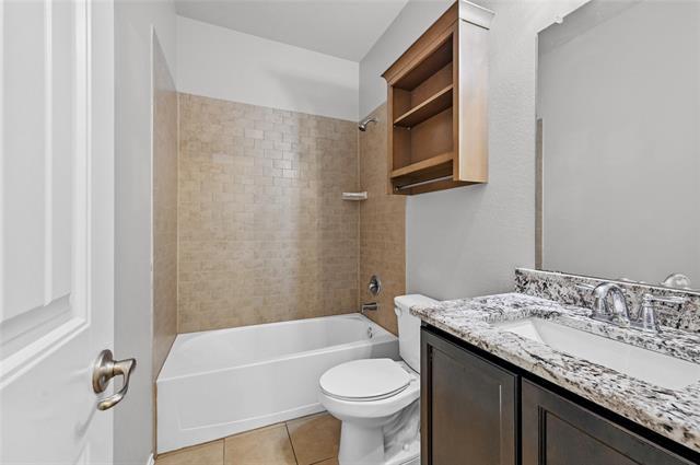 Building Photo - 1512 Greenbrier Dr
