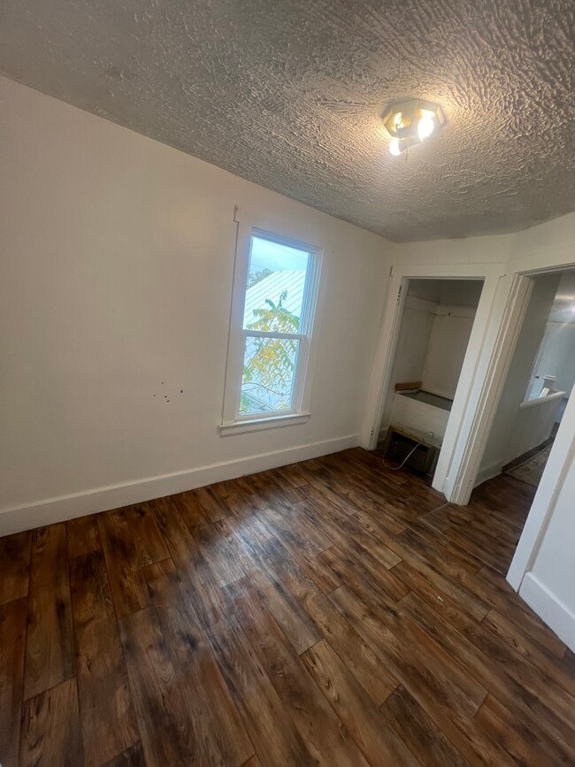 Building Photo - 836 Madison Ave