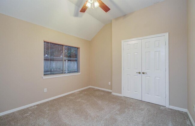 Building Photo - 14403 Red Tailed Hawk Ln