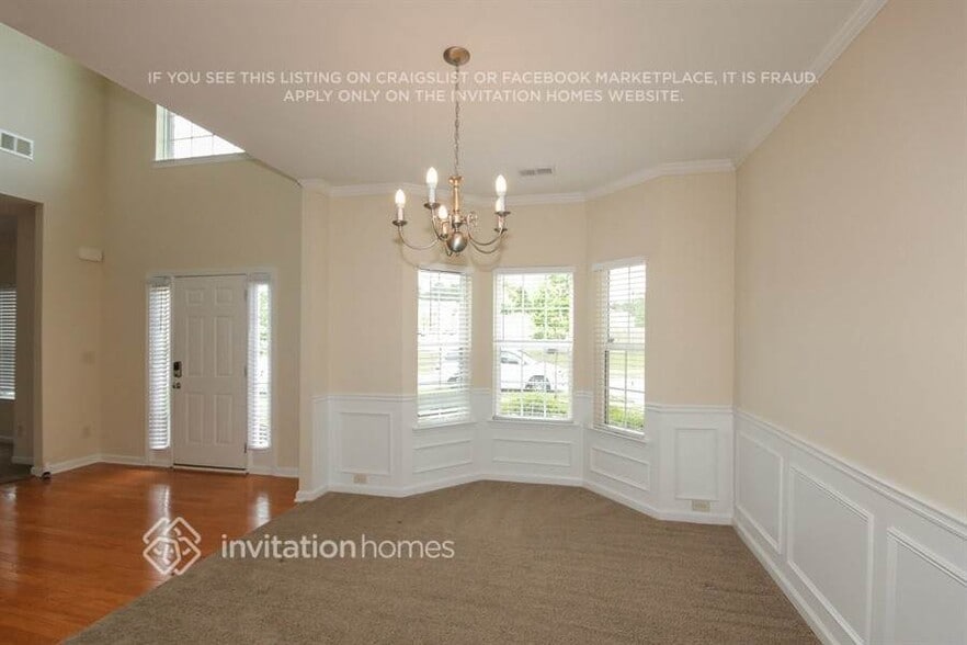 Building Photo - 1592 Ewing Farm Dr