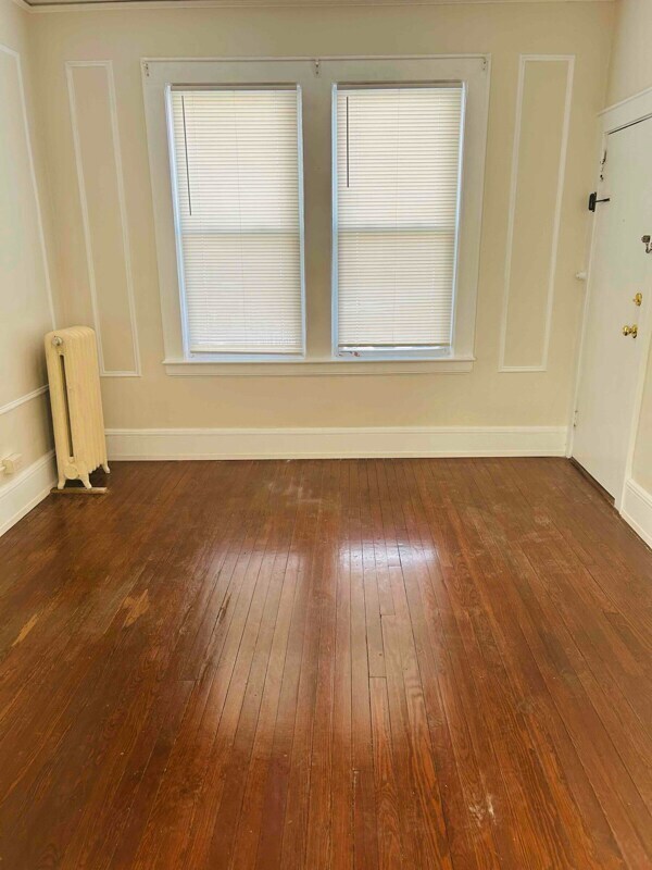 Building Photo - 532 Valley Rd