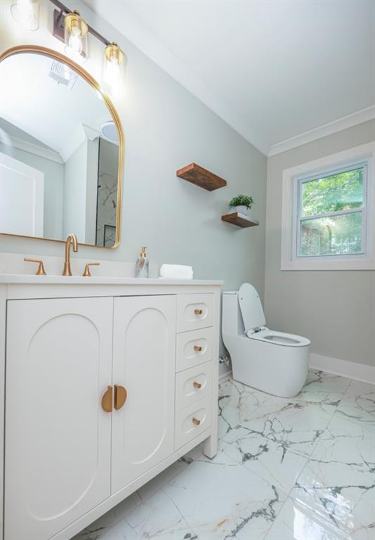 Building Photo - 2908 N Hills Dr NE