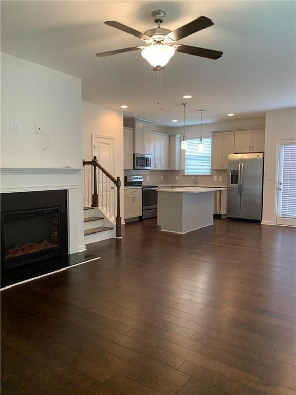 Building Photo - 6413 Shalks Xing Dr