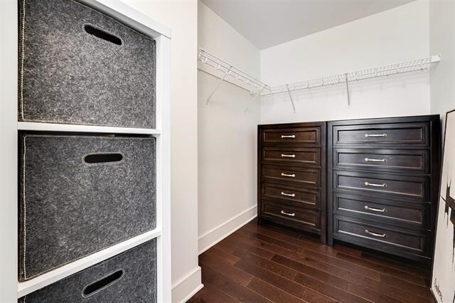 Building Photo - 1100 Maxwell Ln