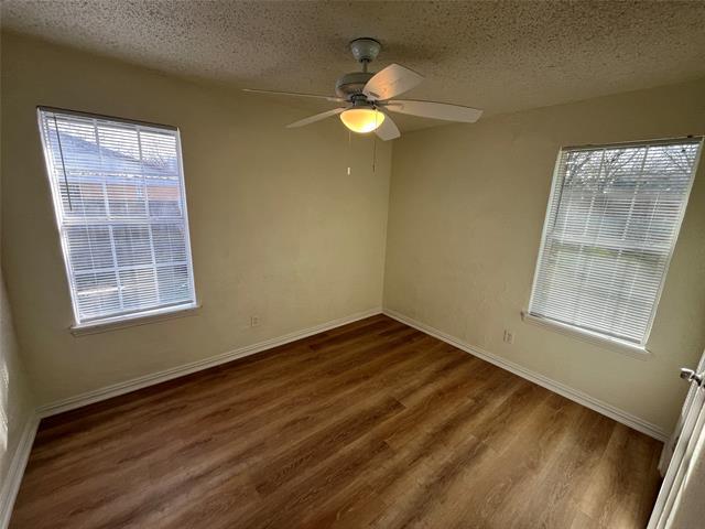 Building Photo - 817 Lilac Ln