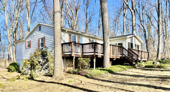 Front of the Home - 21628 Parker Rd