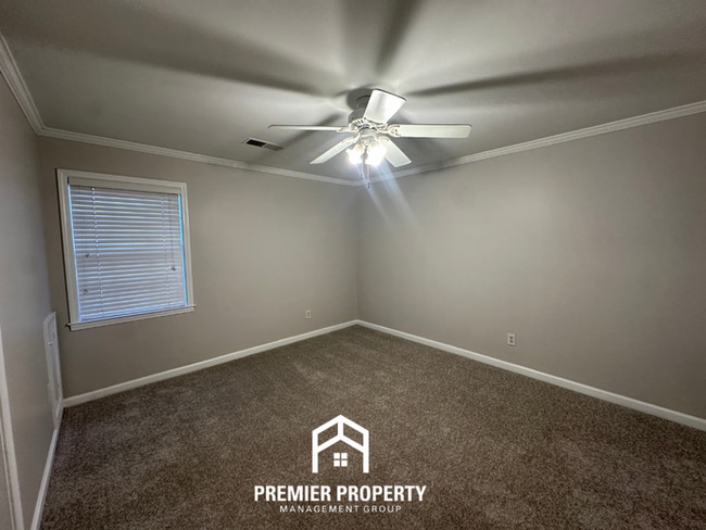 Building Photo - Spacious 4BR Cordova Home with Hardwood Floors, Fireplace & Fenced Yard