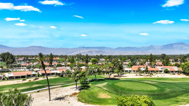 Building Photo - 40492 Bay Hill Way