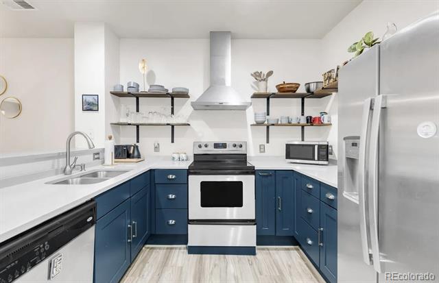 Building Photo - 571 S Mobile Pl