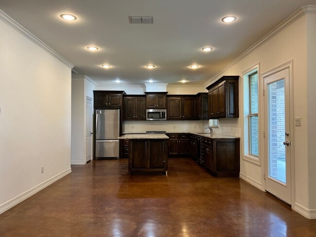 Building Photo - 2976 Elkton Trail