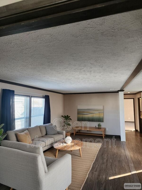 Building Photo - 511 E 1st St