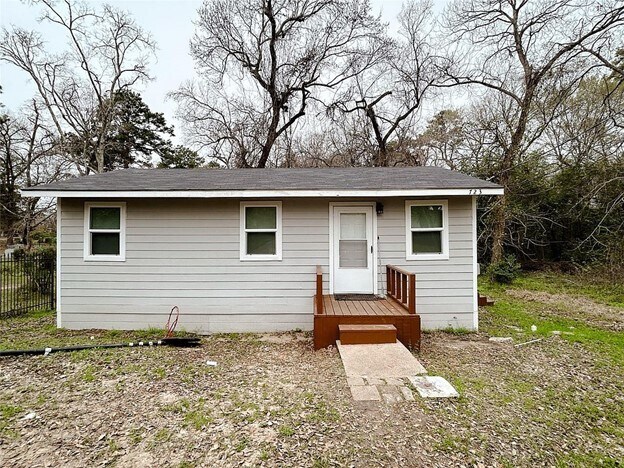 Primary Photo - 723 Avenue G