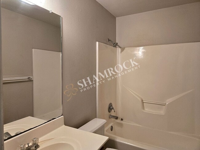 Building Photo - 2/2 Robinson ISD Duplex