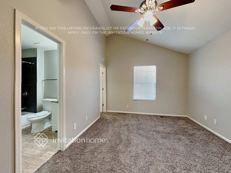 Building Photo - 2232 E 97th Dr