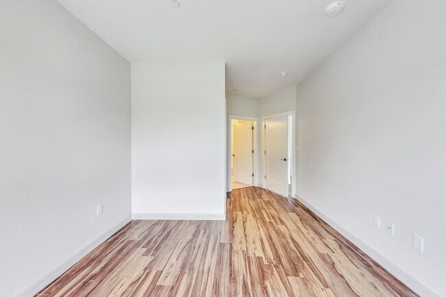 Building Photo - 555 Roger Williams Ave