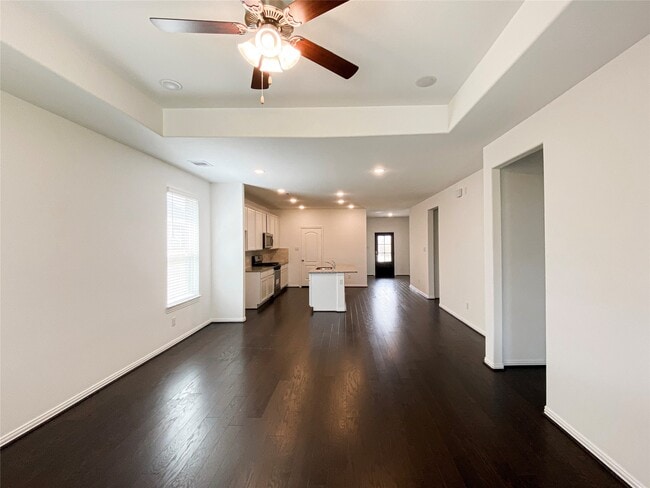 Building Photo - 31302 Whitfield Ct