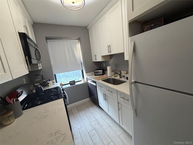 Building Photo - 30 Windsor Terrace