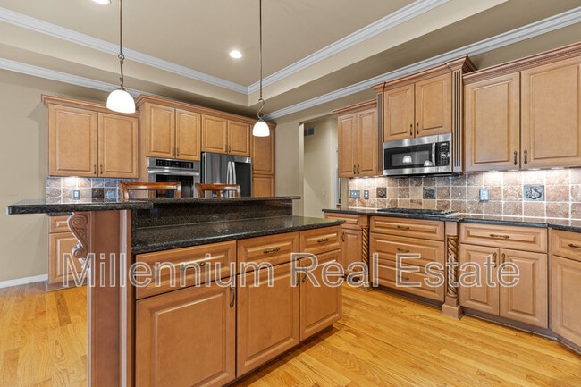 Building Photo - 64121 Turnberry Way
