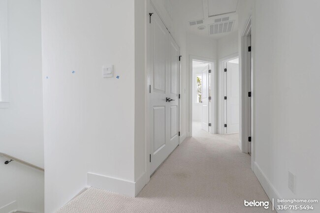 Building Photo - 2120 Opulent Oaks Ln